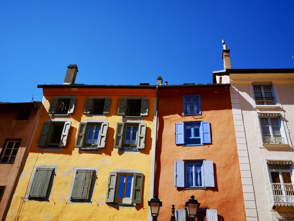 Maisons colorées de trail
