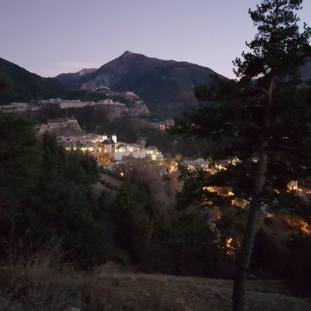 Briançon ville de trail de nuit
