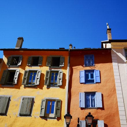 Maisons colorées de trail